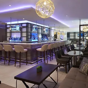 Отель Airport Marriott, Торонто