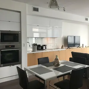 Downtown Luxurious Stylish 3 Bedroom 3 Bath 2 Balconies Near Rogers Centre Lakeview Appartement