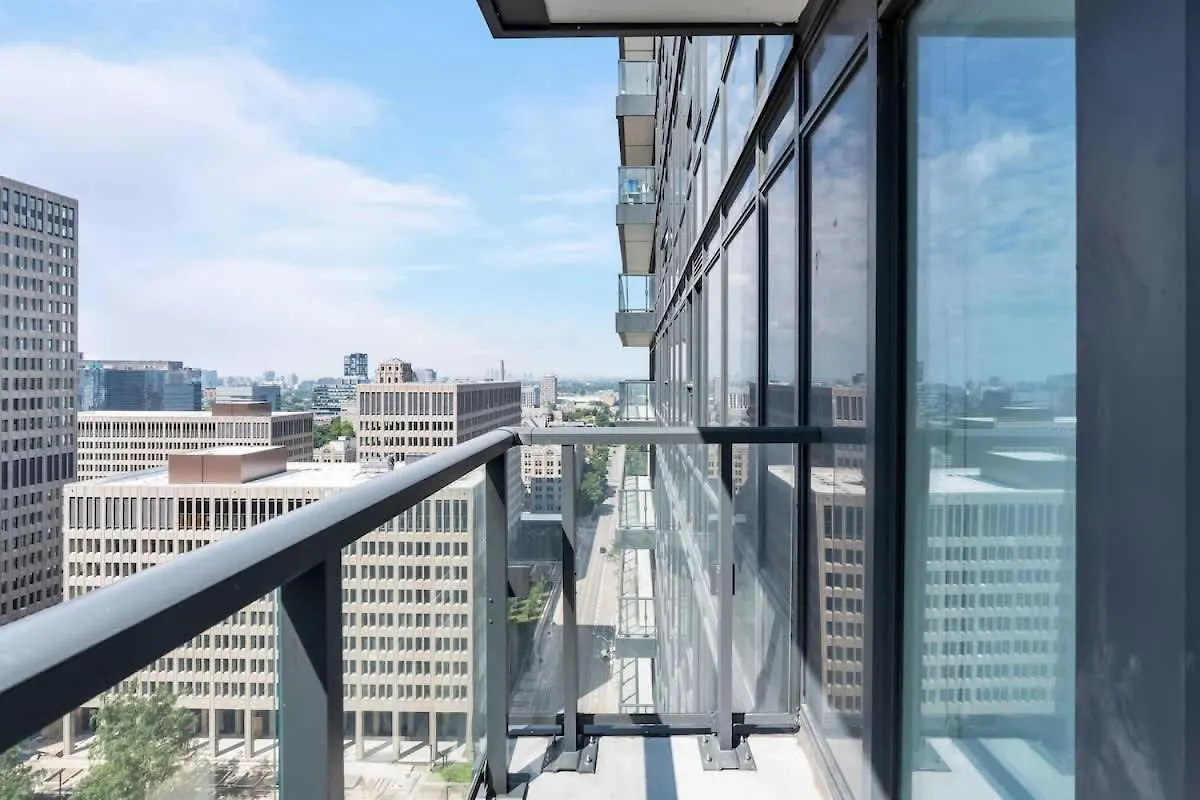 Easy Access 1Br On Bay Street Apartment Toronto Canada