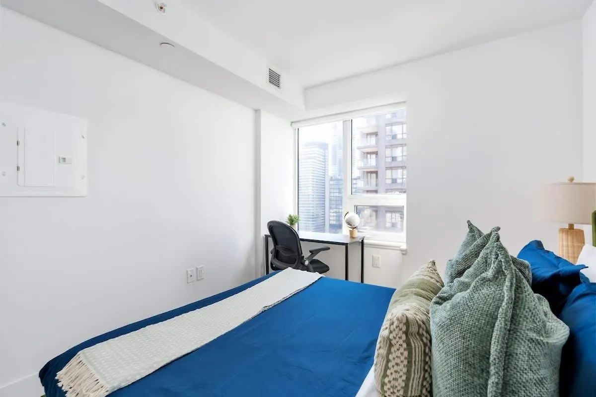 Easy Access 1Br On Bay Street Apartment Toronto