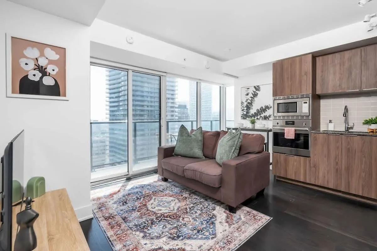Easy Access 1Br On Bay Street Apartment Toronto